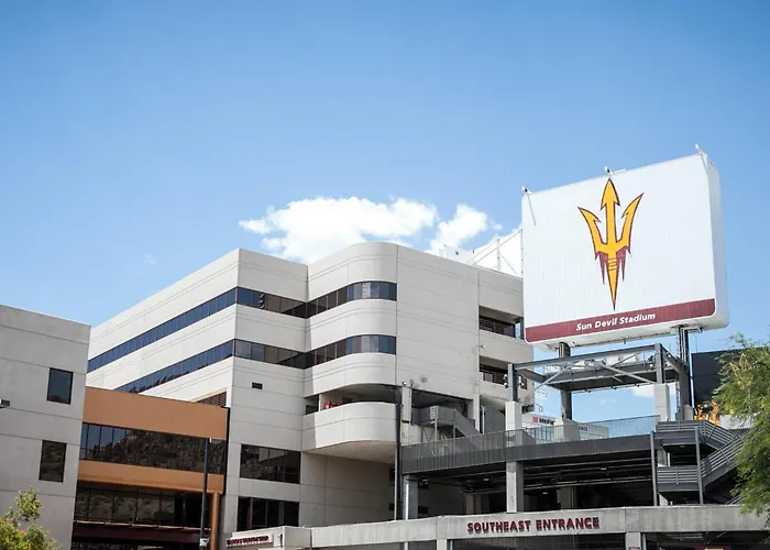 Express & Phoenix - By Ihg 3* Tempe