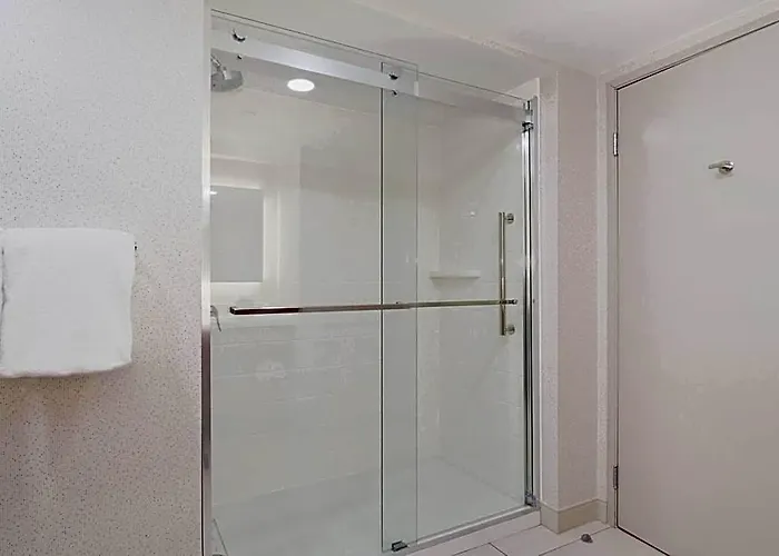 Express & Phoenix - By Ihg 3* Tempe