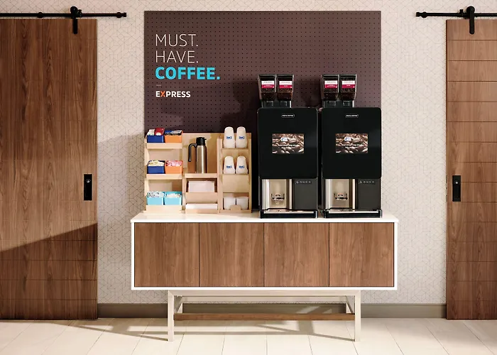 Express & Phoenix - By Ihg 3*